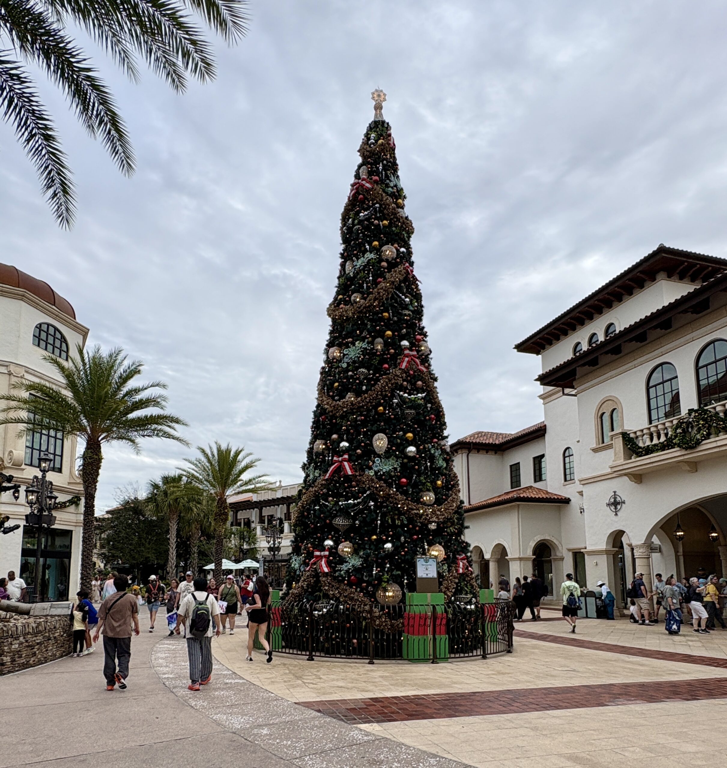 🎄 Best Disney World Holiday Ideas (Without Even Needing a Park Ticket!)